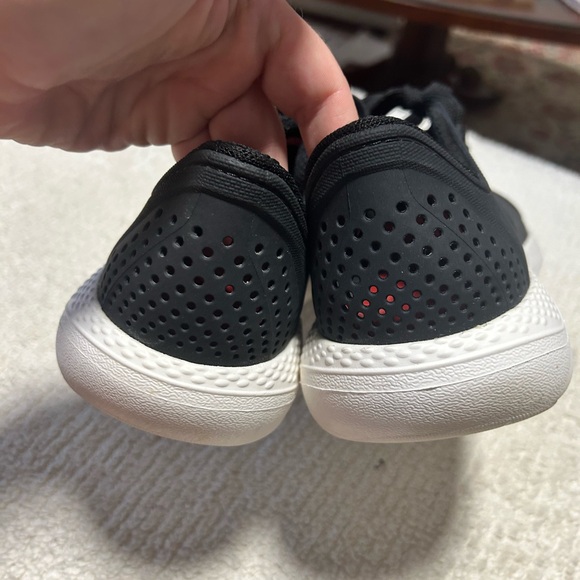 Crocs LiteRide Pacer Women’s Size 11 Black Sneakers Comfort Shoes - Picture 3 of 8